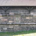 Grabenmauer, Wappenstein