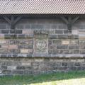 Grabenmauer, Wappenstein
