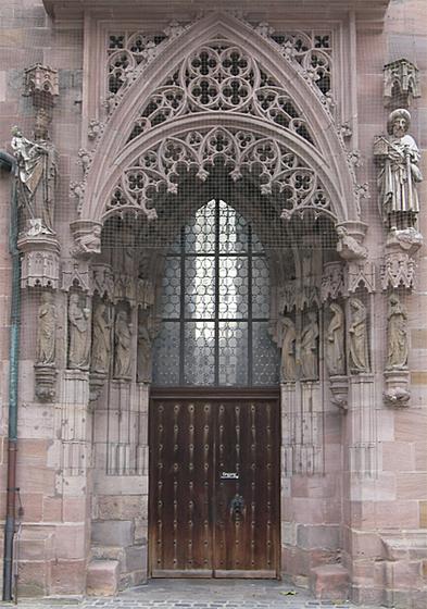 Nordportal der gotischen Sebaldkirche Nürnberg