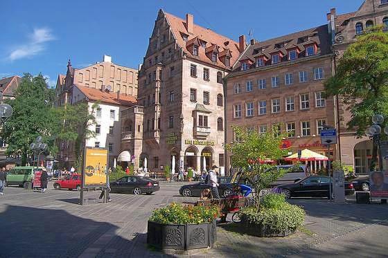 Zeughaus am Hallplatz in Nürnberg
